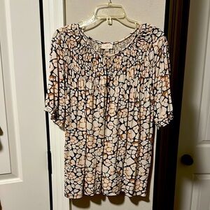 LOFT Short Sleeve Flowy Tunic w/Smocking across chest Animal print Blk Brn Tan L